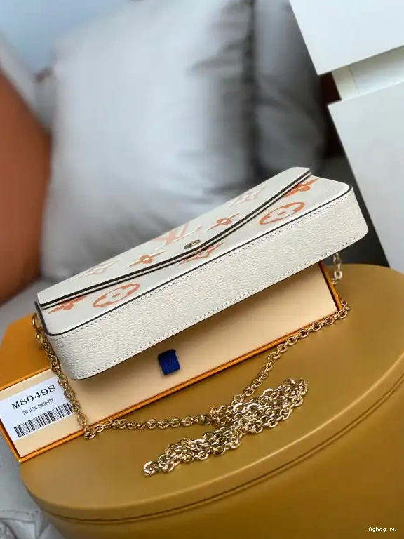 POCHETTE FÉLICIE VUITTON LOUIS 0612